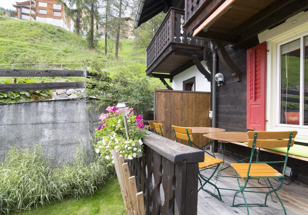 Chalet-Hotel Larix ดาวอส ภายนอก รูปภาพ